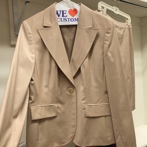Tan Skirt suit… Jacket 6, Skirt 8P